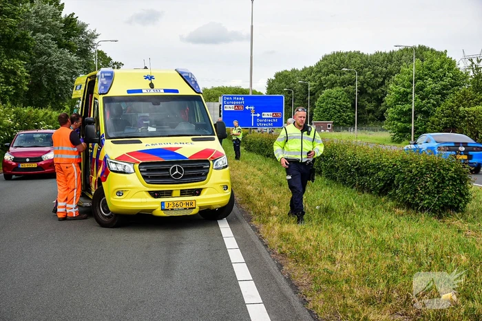 Automobiliste botst achterop Range Rover