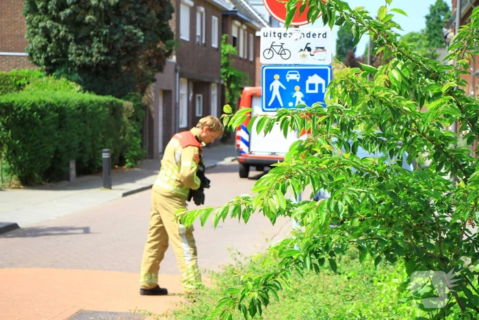 Brandweer doet onderzoek naar vreemde lucht