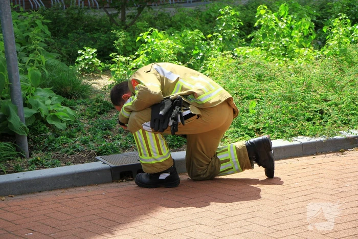 Brandweer doet onderzoek naar vreemde lucht