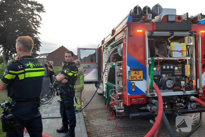 Boot brandt volledig uit