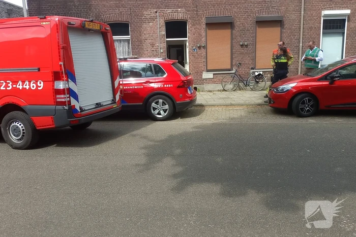 Onderzoek naar vreemde vloeistof in woning