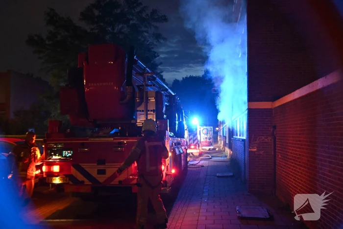 16 apartmenten ontruimd bij brand in kelder
