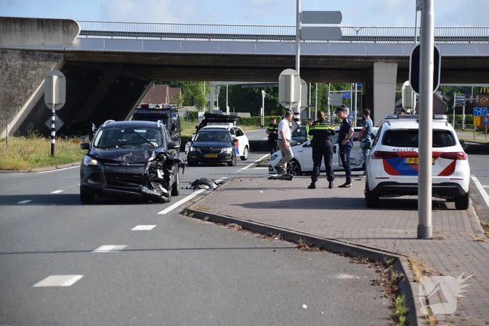 Flinke schade bij botsing op kruising van afrit A12