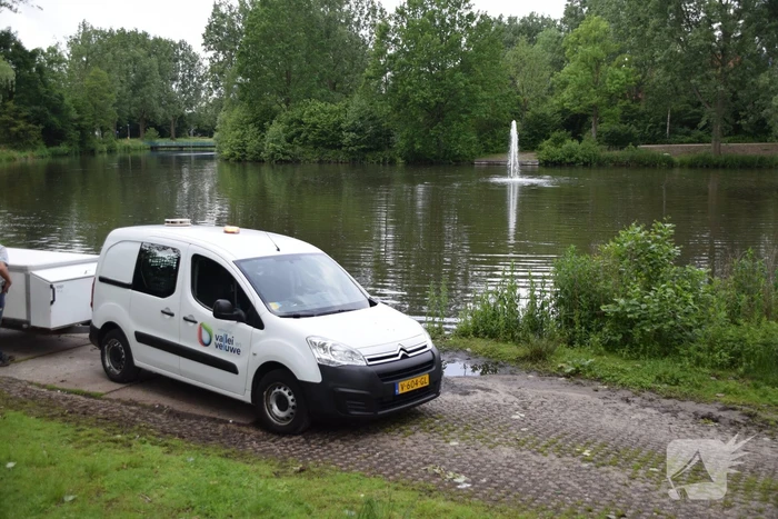 Vijver ziekenhuis Gelderse Vallei wordt voorzien van lucht