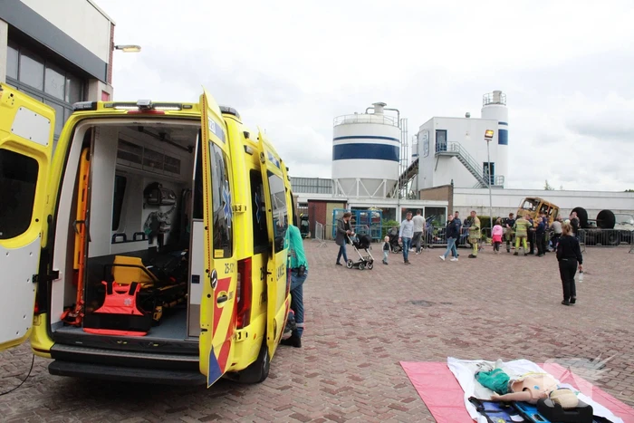 Open dag brandweerkazerne druk bezocht