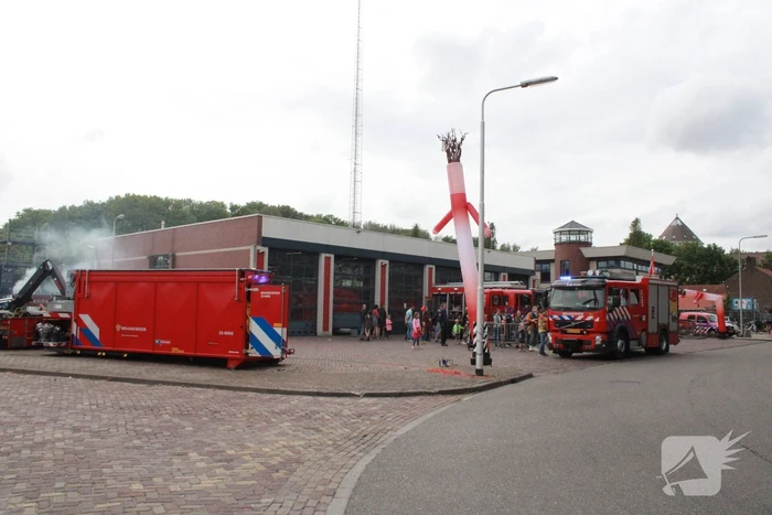 Open dag brandweerkazerne druk bezocht