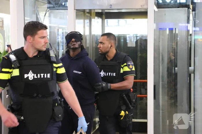 Treinverkeer stilgelegd vanwege politieactie