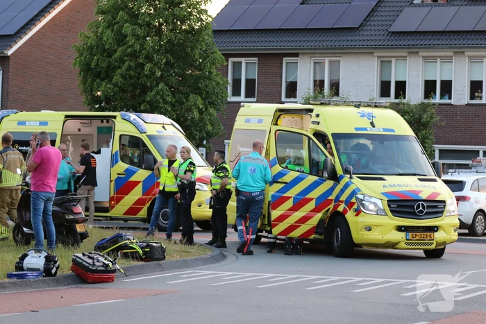 Meerdere gewonden nadat kampioenswagen kantelt