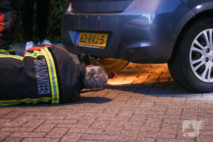 Brandstoflekkage bij geparkeerde auto