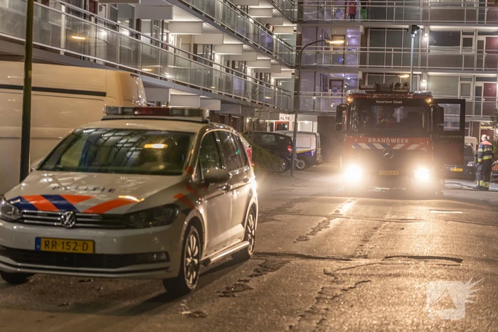 Brandstichting in geparkeerde auto