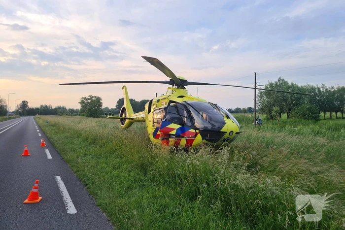 Auto belandt in water na ernstig ongeval