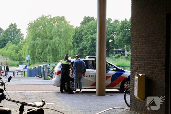 Buitenlandse overlastgever Winkelcentrum De Nieuwe Hof door politie meegenomen