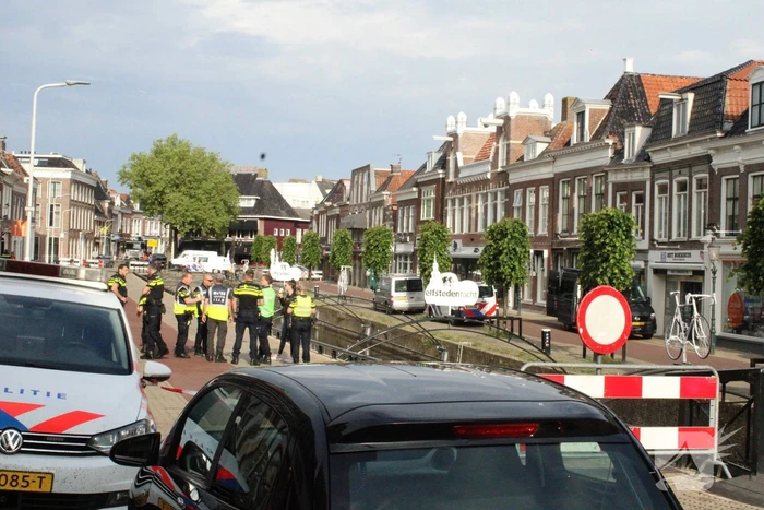 Overleden persoon in stadsgracht aangetroffen