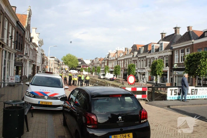 Overleden persoon in stadsgracht aangetroffen