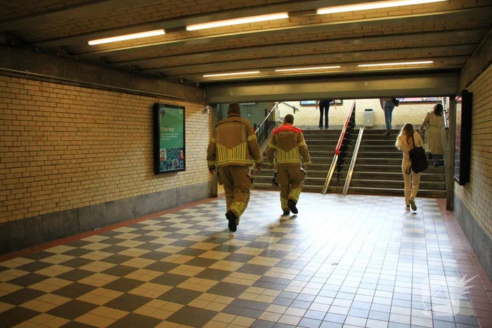 Wederom personen vast in lift NS-station