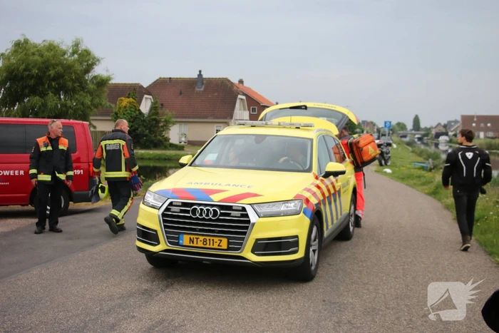Persoon te water geraakt in Leidsche Trekvaart bij Tuinderij Buitenkans