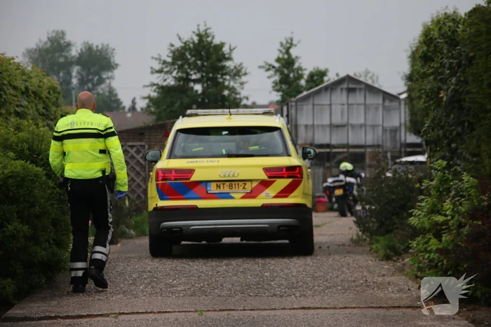 Persoon te water geraakt in Leidsche Trekvaart bij Tuinderij Buitenkans