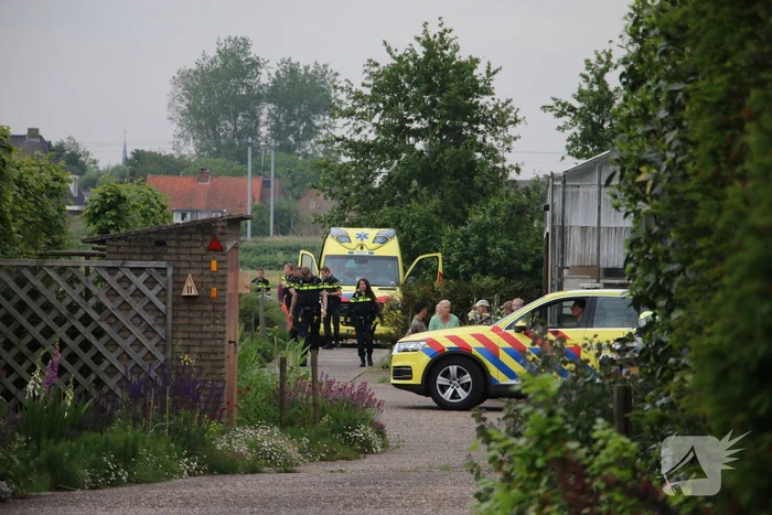 Persoon te water geraakt in Leidsche Trekvaart bij Tuinderij Buitenkans