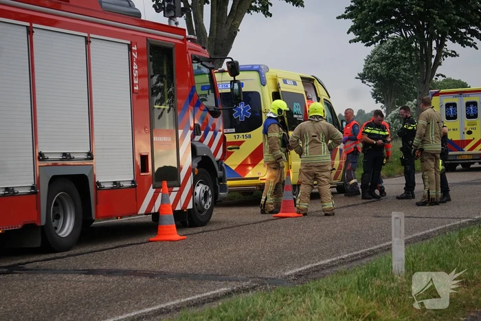 Automobilist raakt van de weg en belandt in sloot