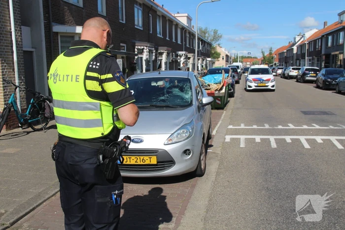 Fietser gewond bij botsing met auto
