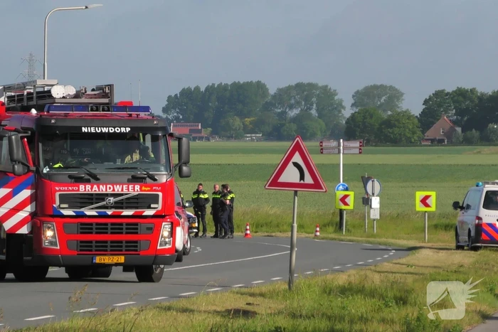 Automobilist knalt op bewegwijzeringsbord en raakt gewond