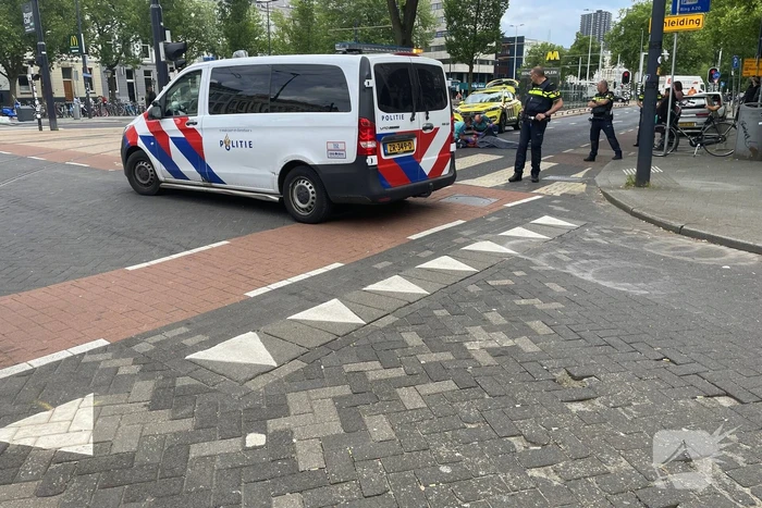 Persoon gewond geraakt na aanrijding op zebrapad