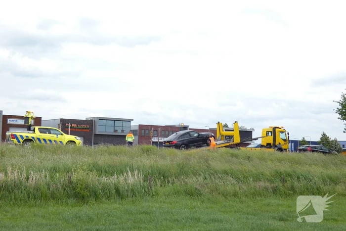 Auto's beschadigd bij kop-staartbotsing