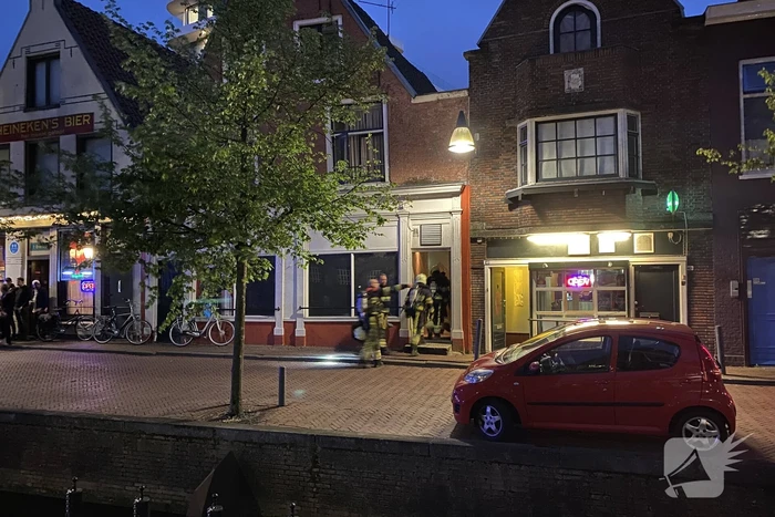 Gebouwbrand blijkt brandlucht na burn-out van auto
