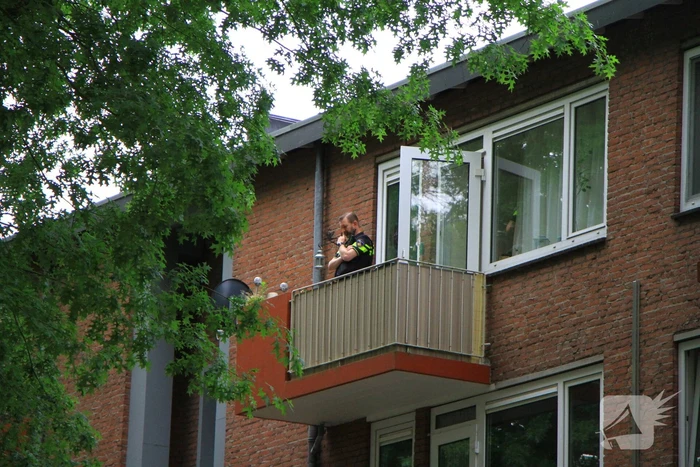 Overleden persoon uit de woning gehaald