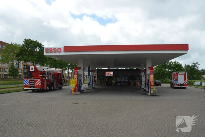 Brand in shop van tankstation snel onder controle