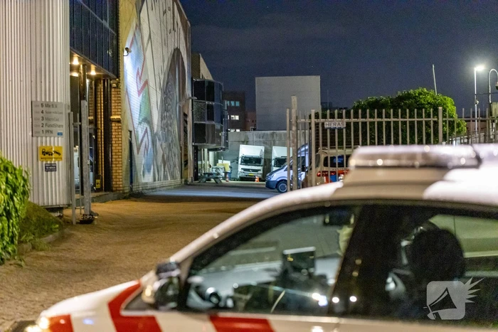 Politie doet onderzoek naar overval op bedrijfspand