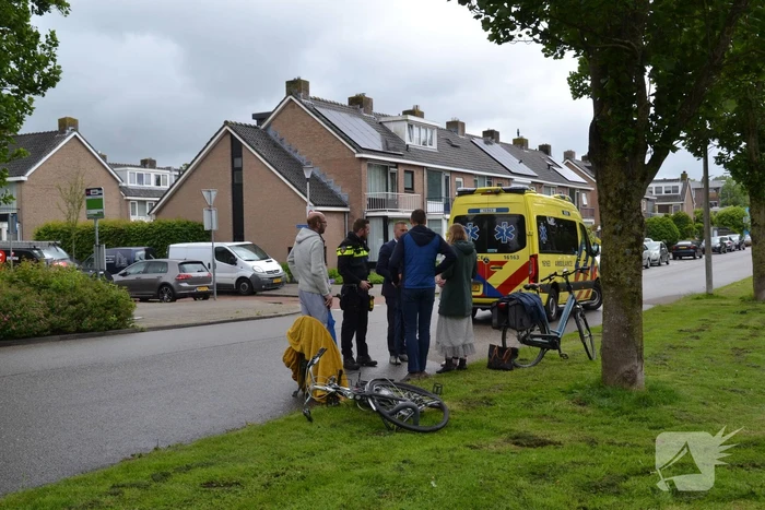 Fietser gewond bij botsing met auto