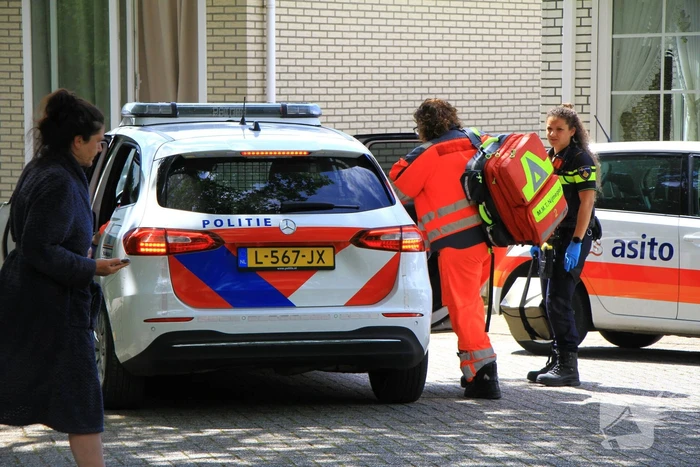 Traumahelikopter landt voor incident bij woning