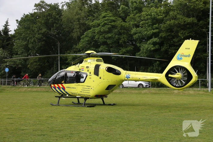 Traumahelikopter landt voor moeder en pasgeboren kind
