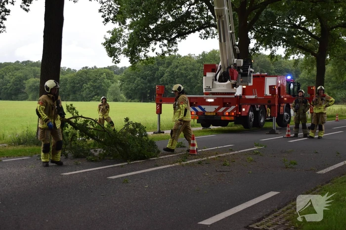 Hoogwerker brandweer weigerde dienst bij stormschade