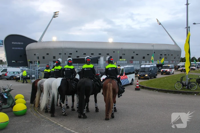 Rellen breken uit na verlies voetbalwedstrijd