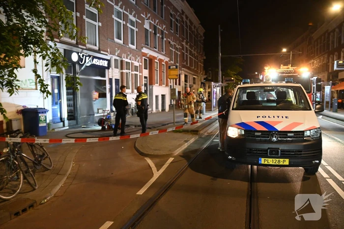 Woningen ontruimd door brandstichting bij winkel 't Kraslotje