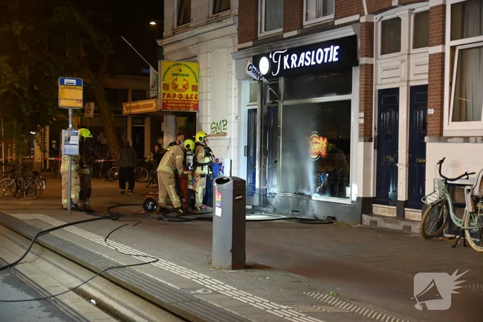 Woningen ontruimd door brandstichting bij winkel 't Kraslotje