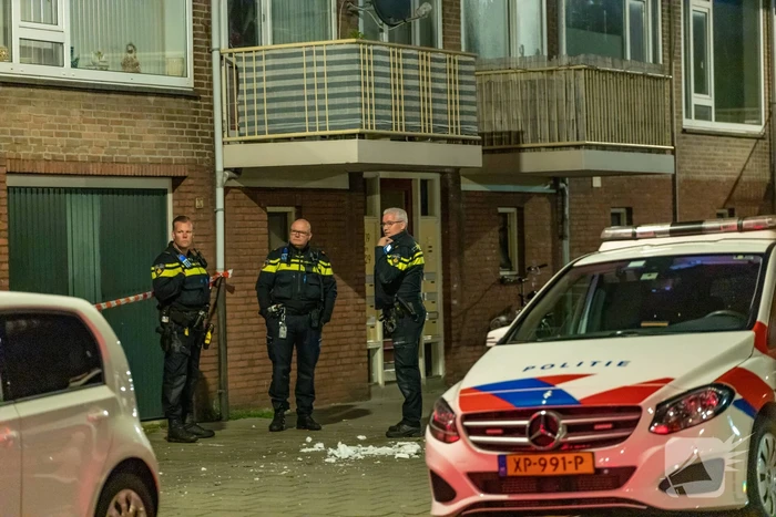 Twee gewonde en zes aanhoudingen na steekpartij