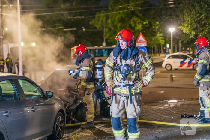 Auto brandt volledig uit na brandstichting