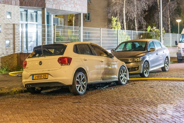 Auto brandt volledig uit na brandstichting
