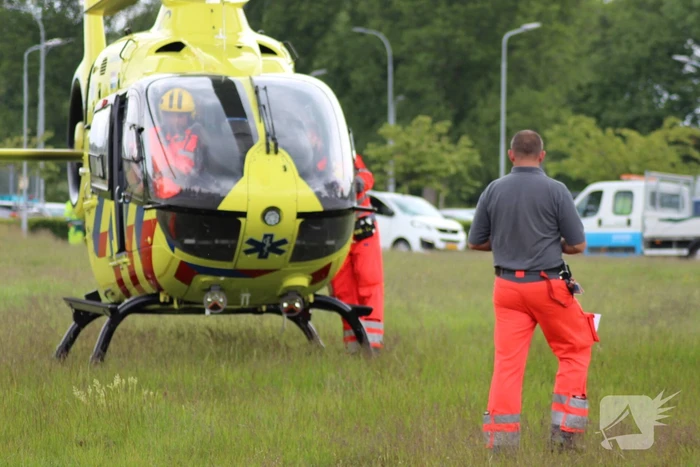 Traumahelikopter met trauma arts landt voor incident bij Brugzicht
