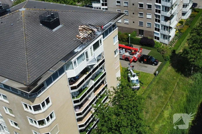 Dakdekker veroorzaakt brand bij werkzaamheden