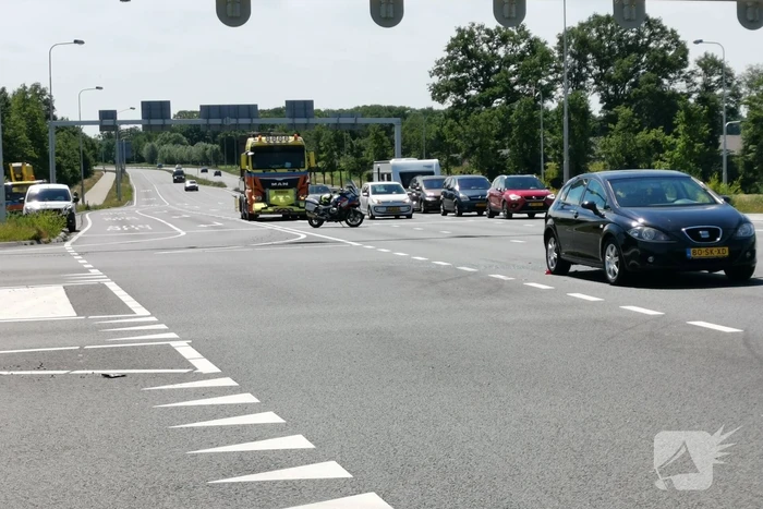 Twee voertuigen betrokken bij kop-staart aanrijding