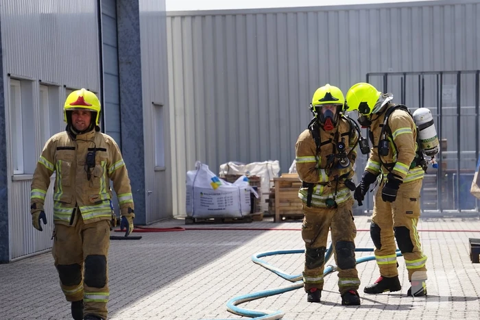 Veel rook bij brand in loods