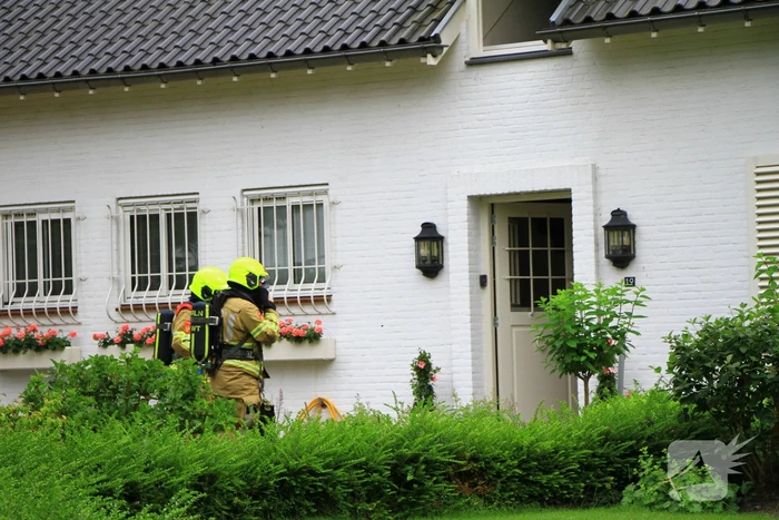 Lichte rookontwikkeling bij brand in woning