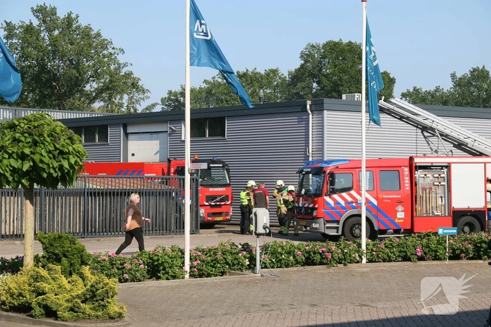 Brand in bedrijfspand metaalverwerker snel onder controle