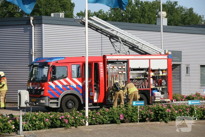 Brand in bedrijfspand metaalverwerker snel onder controle