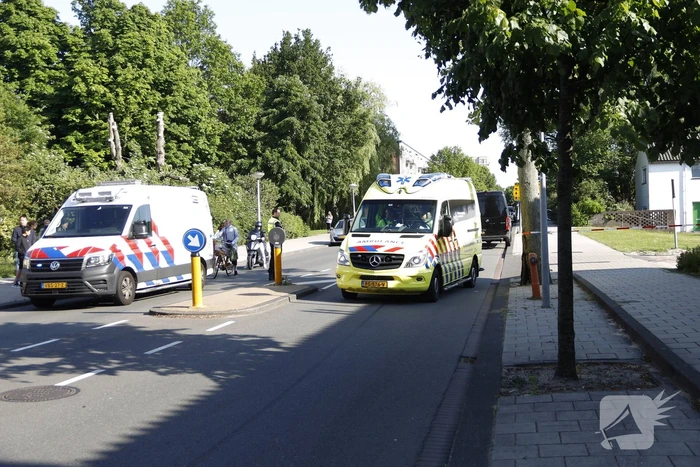 Scooterrijder en fietser gewond bij botsing