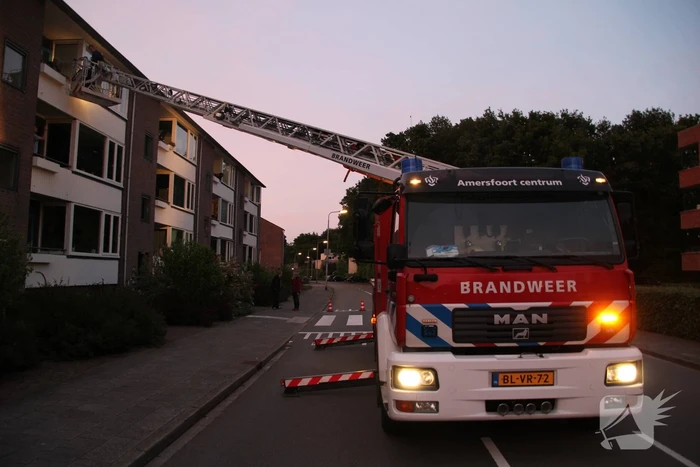 Bewoners buitengesloten, brandweer schiet te hulp